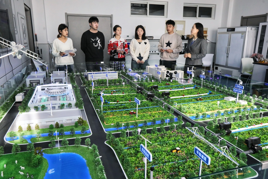 虚拟智能农业教学仿真实训平台